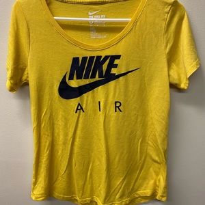 Yellow nike tee shirt